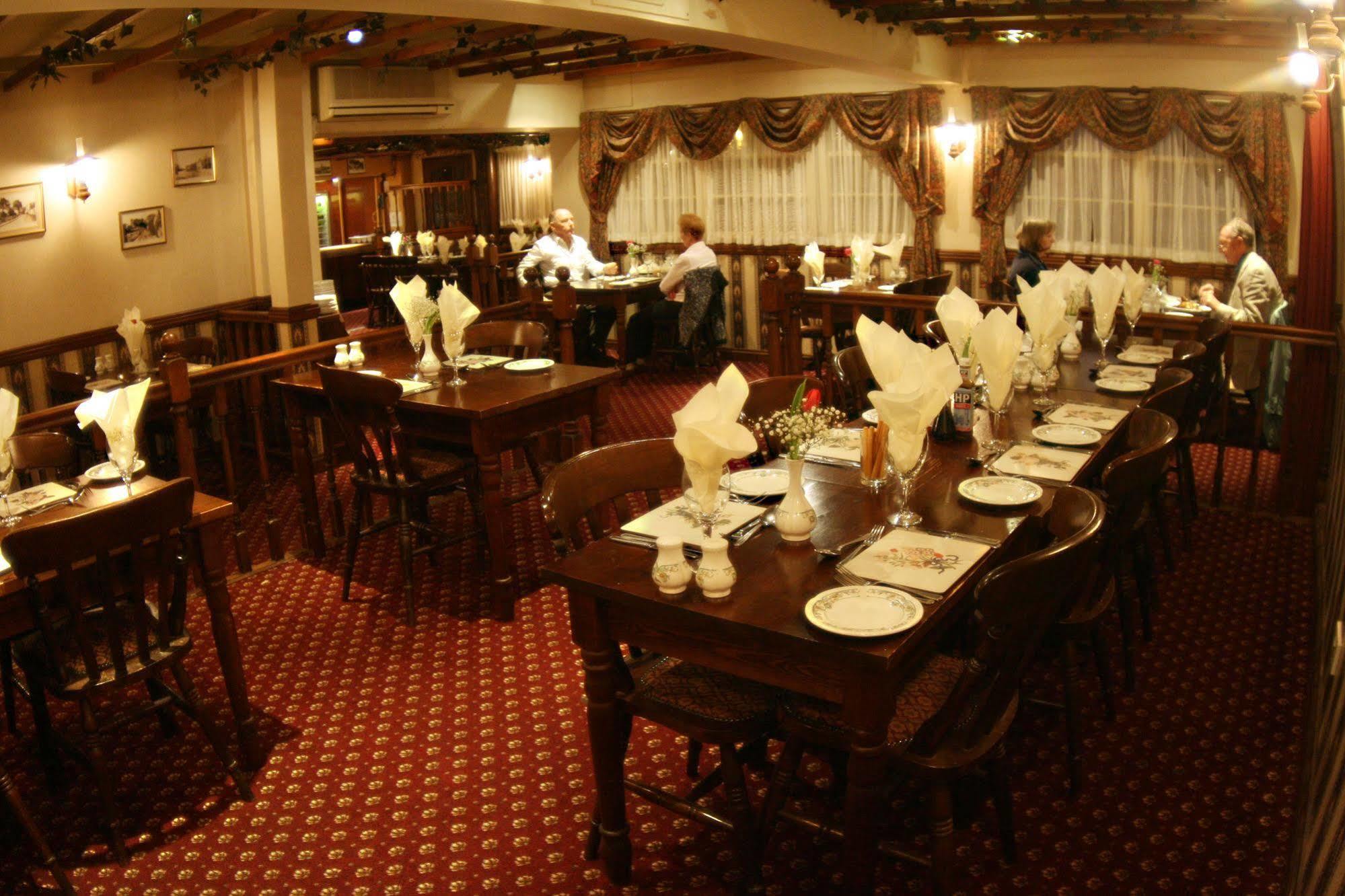 The Town & Country Lodge Dundry エクステリア 写真