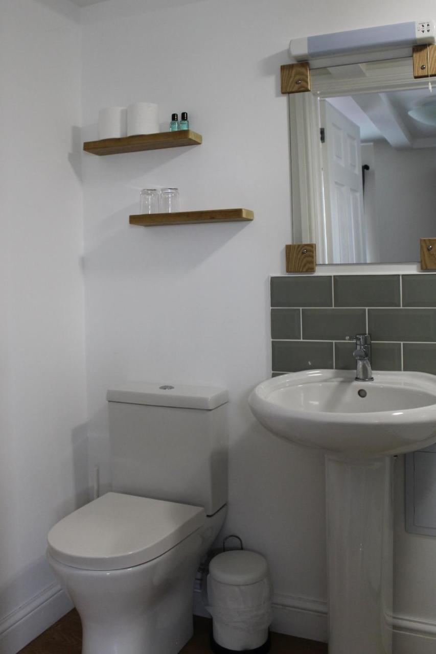 The Town & Country Lodge Dundry エクステリア 写真