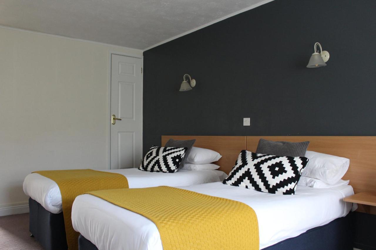 The Town & Country Lodge Dundry エクステリア 写真